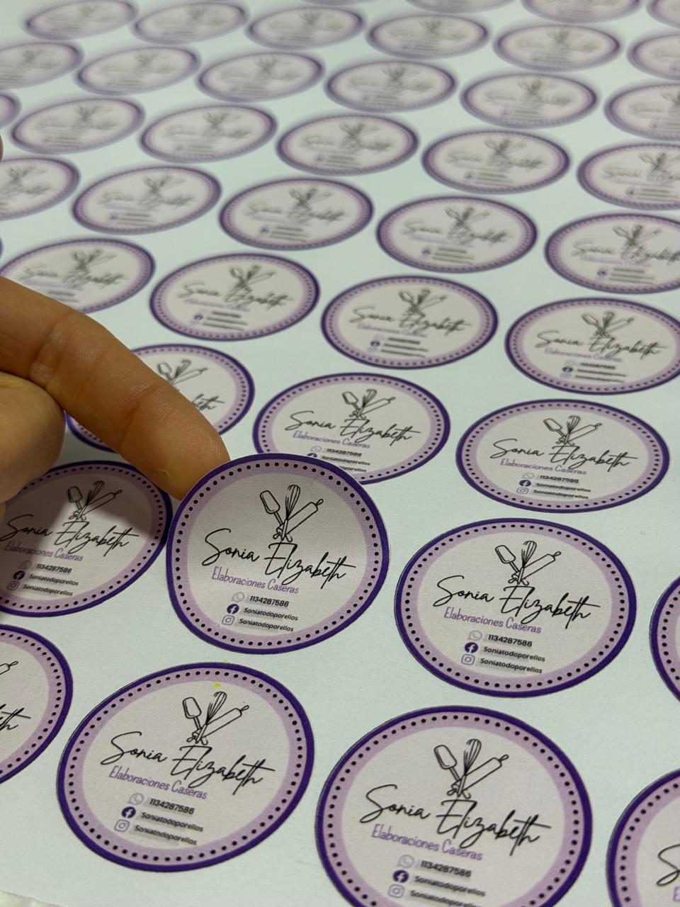 Pliego de stickers con medio corte - Imagen 2